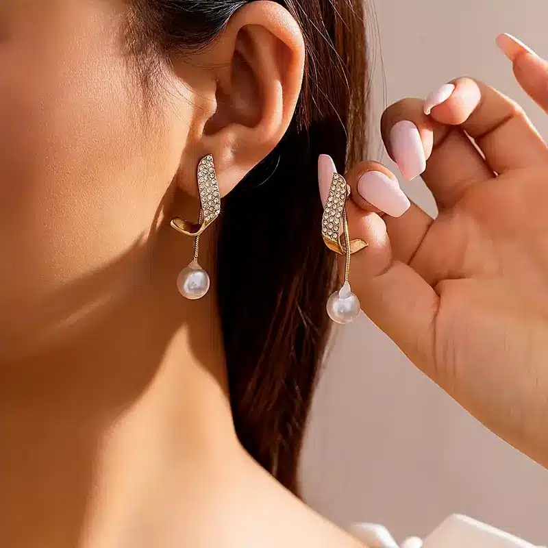 Unik rhinestone faux perle øredobber