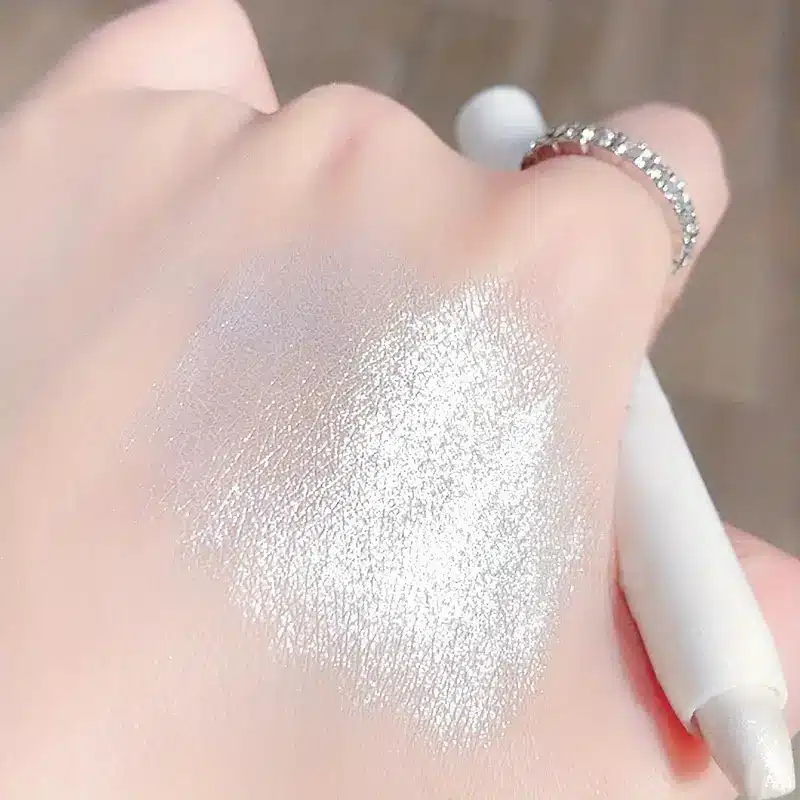 Pearly Matte Sparkle Eyeshadow Stick - Perlehvit