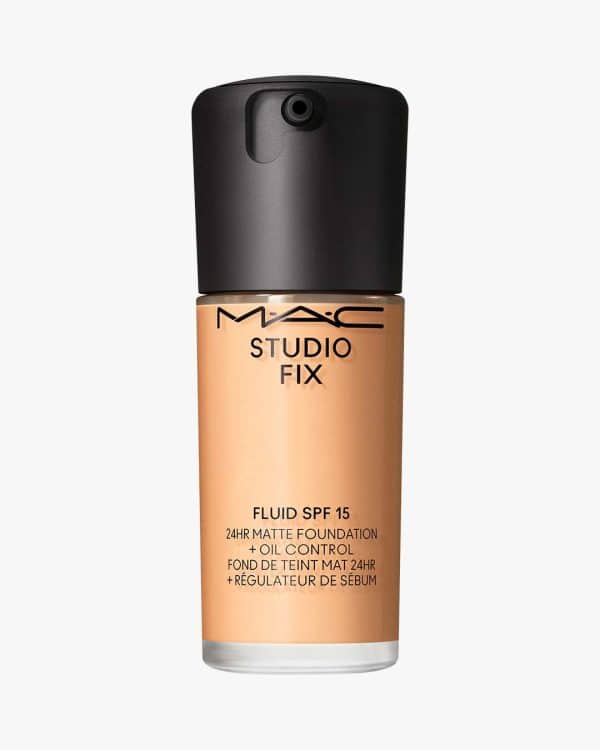 MAC Studio Fix Fluid SPF 15 24HR Matte Foundation NC20