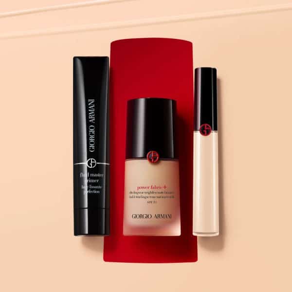 GIORGIO ARMANI Ultra Longwear Weightless Matte foundation SPF 20 2